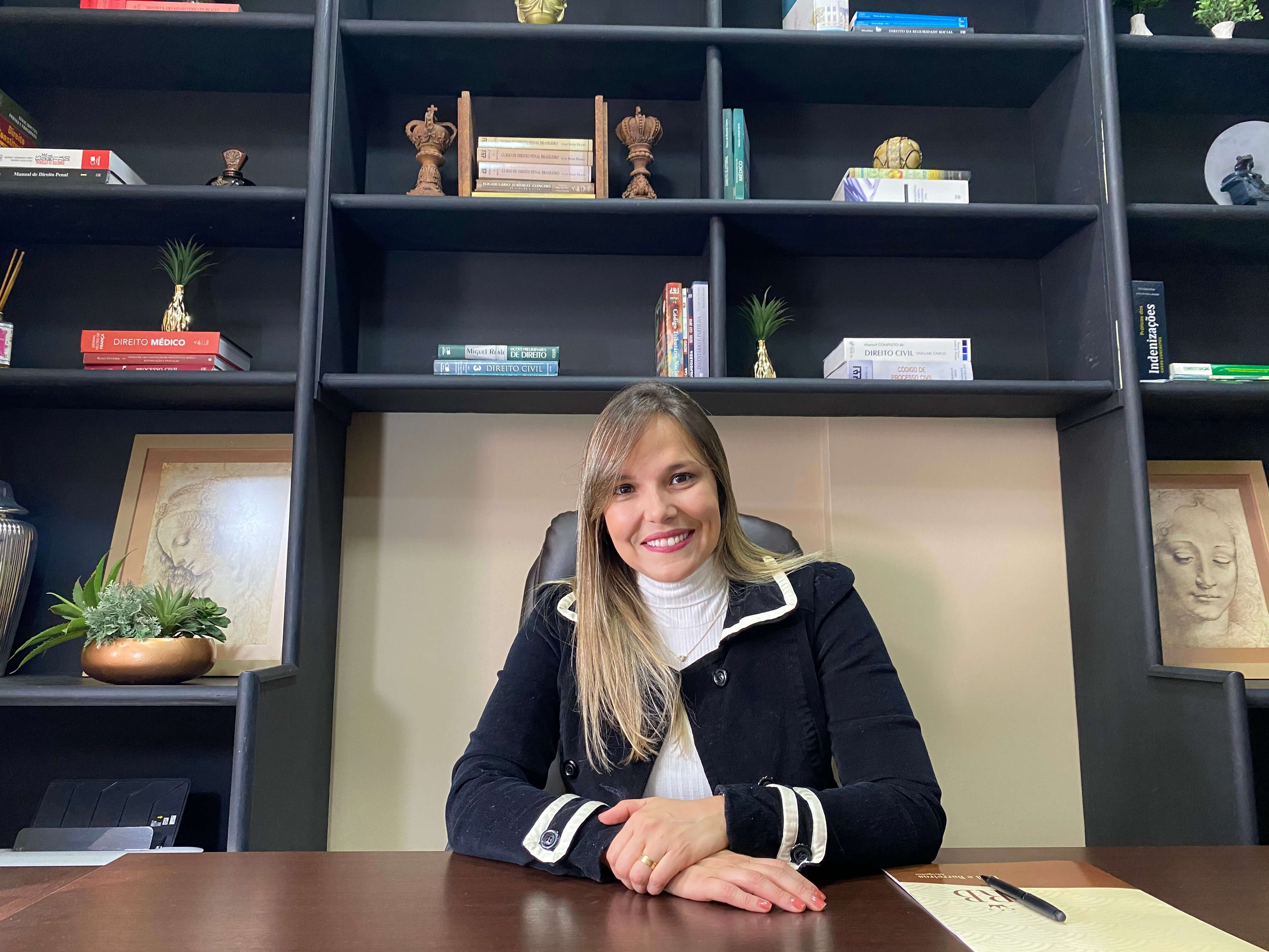 Dra. Julianna Real